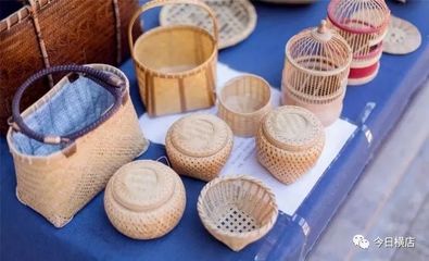 匠心初鳴 大一新生在景區為手工作品打call，用青春點亮非遺之光