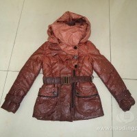 紹興縣鴻達(dá)羽絨制品廠_羽絨服_星星點(diǎn)羽絨服_帶帽長款_長款羽絨服_休閑羽絨服_浙江紹興服裝廠